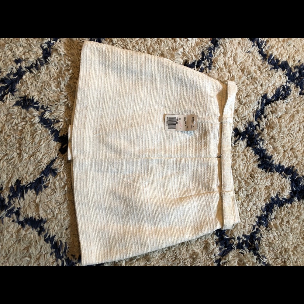 Forever 21 mini skirt - Picture 8 of 8